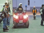 Q Team Nord auf den Hamburger Motorrad Tagen HMT 2012: Quadhändler Stefan Blank (‚Jump ´n Ride‘) zeigt, dass in einem Sani-ATV mehr steckt als ein Arbeitstier...