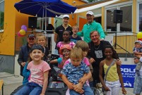 Arche Quad Tour 2013: glückliche Kinder-Gesichter und Unterstützung von Prominenten