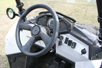 Polaris Sportsman ACE: ATV mit Lenkrad, Pedalen und spartanischem Cockpit